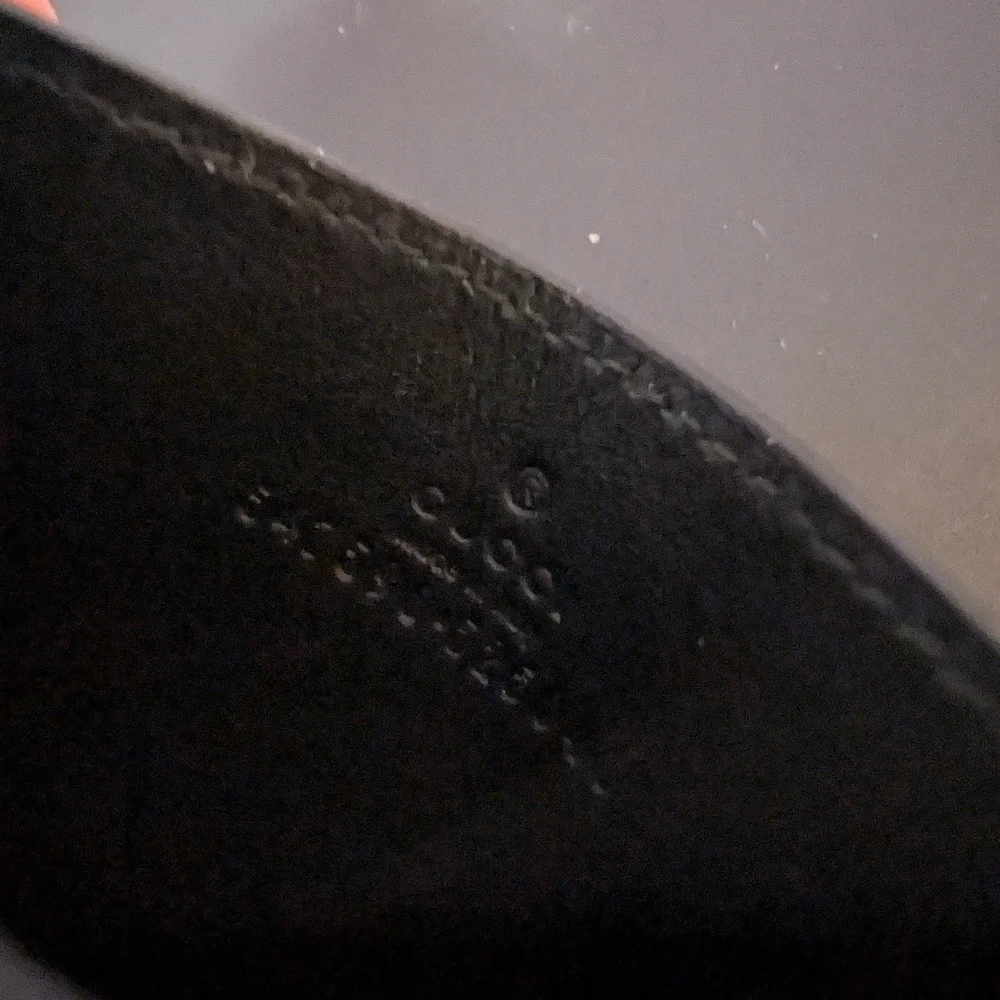 Authenticated Gucci Men's Black Leather Cardholder - Picture 3 of 3